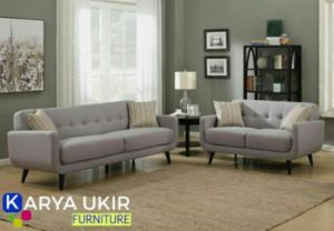 Kursi jati minimalis longger adalah sebuah jenis kursi ruang tamu minimalis modern yang cocok ditempatkan pada kantor maupun apartemen