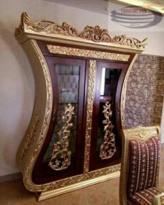Lemari hias Jati atau yang biasa disebut dengan nama lemari pajangan adalah salah salah satu perabotan, yang berguna untuk mempercantik ruangan