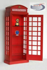 Lemari hias telephon atau yang biasa disebut dengan lemari pajangan dengan gaya simple juga terbuat dari bahan material kayu jati
