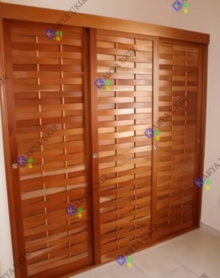 Pintu kayu jati elegan anyaman gedek simple dengan ukiran motif yang sangat unik ini adalah jenis pintu kamar dan Pintu ruangan utama terbaik terbaru