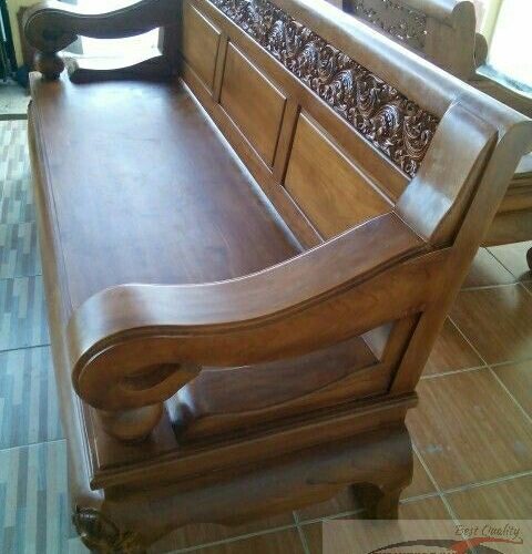 Ini adalah salah satu jenis mebel antik yaitu kursi balkon dan kursi depan rumah terbaik yaitu kursi teras klasik Jati buatan pengrajin furniture Jepara