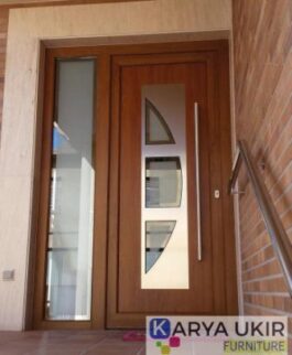 Pintu kusen minimalis atau pintu minimalis adalah desain pintu yang terbuat dari bahan kayu jati pilihan cocok untuk apartemen, hotel maupun rumah pribadi