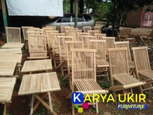 Jual kursi lipat artis kayu jati atau yang biasa disebut dengan kursi outdoor atau kursi payung set kualitas terbaik dan harga produsen atau murah