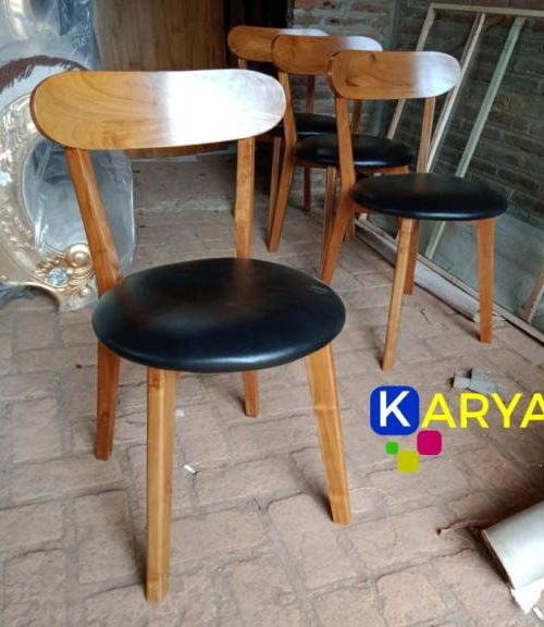 Meja makan sederhana minimalis dengan desain Retro modern dan meja ruang makan modern dengan bahan material kayu jati harga murah
