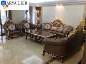 Set Sofa tamu murah mewah dengan ukiran jepara yang terbuat dari rangka kayu jati dan bahan jok semi kulit atau Oskar standar Sofa untuk ruangan tamu besar