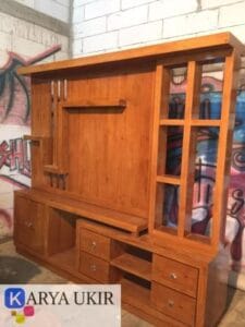 Bufet tv minimalis terbaru model partisi seperti gambar contoh diatas adalah salah satu bufet tempel dinding dengan tinggi yang ideal untuk ruangan keluarga