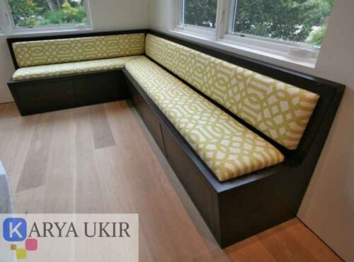 Sofa studio minimalis modern desain ala Italy dengan bahan material kayu jati TPK Perhutani, adalah produk furniture terbaik buatan karya ukir furniture