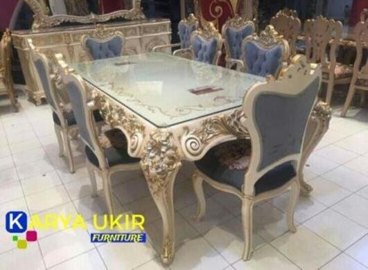 Toko furniture Wonogiri terbaik cabang karya ukir adalah pusat mebel yang menjual kursi tamu meja makan lemari pakaian minimalis dan mewah