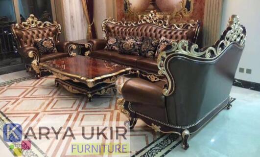 Toko furniture kota Surakarta dan karanganyar menjual mebel seperti kursi tamu tempat tidur lemari pakaian sampai dengan meja ukir mewah
