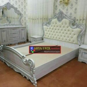 Set tempat tidur untuk pengantin baru
