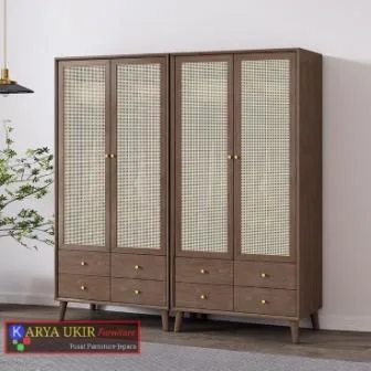 lemari rotan minimalis modern ini sangat cocok untuk menyimpan makanan hiasan maupun pakaian dan baju juga cocok untuk hiasan ruang tamu