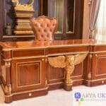 Meja kantor pimpinan CEO mewah atau yang biasa disebut dengan meja Kerja dewan direktur kayu jati model terbaru paling nyaman dan berwibawa