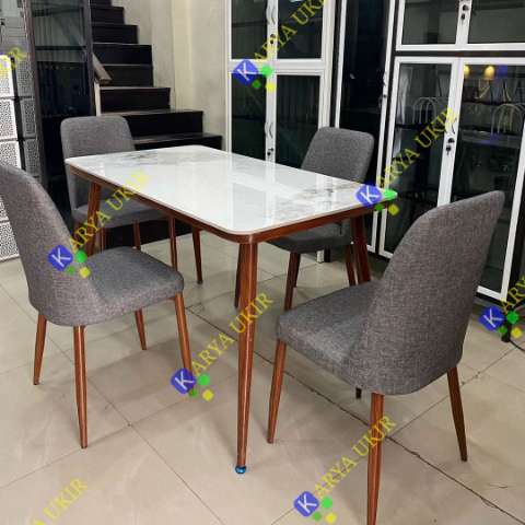 Meja makan model baru atau meja ruangan makan jati dengan bentuk minimalis unik top table marmer dengan desain italy yang sangan elegan