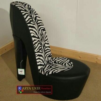 Sofa bentuk sepatu unik model terbaru custom atau yang biasa disebut dengan kursi bentuk sandal terompah yang sangat mewah Luxury