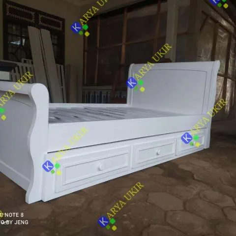 Tempat tidur mewah anak laki-laki dan ranjang ukir untuk remaja cowok desain terbaru modern dan trendy bahan kayu jati