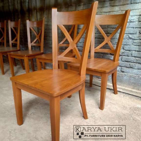 Desain Kursi cafe murah minimalis kombinasi klasik atau yang biasa disebut dengan bangku restoran unik kayu jati