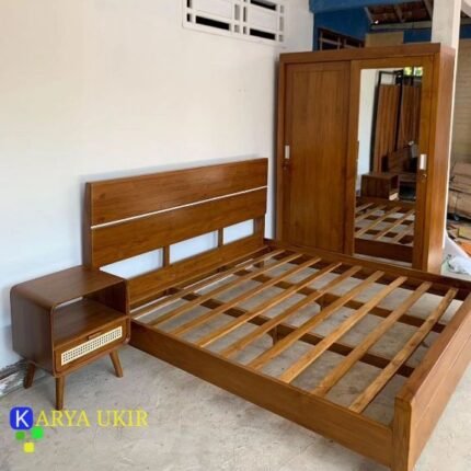 Contoh Set kamar tidur minimalis modern dengan bahan material kayu jati