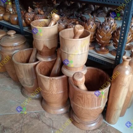 Gambar alat penumbuk kayu jati bahan Solid utuh yang cocok untuk menghaluskan alami obat Puyer jamu ramuan bumbu rempah-rempah tradisional alami