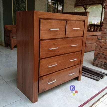 Gambar Lemari laci minimalis dengan desain modern semi klasik berbahan material kayu jati atau yang biasa disebut dengan drawer kabinet unik european style