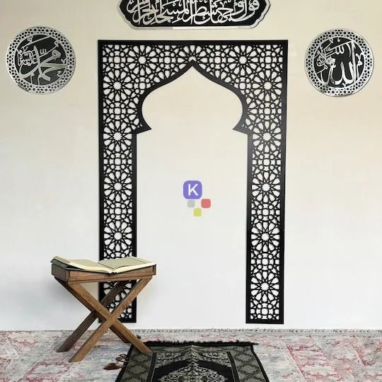 Gambar Mihrab mushola minimalis dengan model bentuk gaya ala Masjid Nabawi dan modern cocok untuk ditempelkan pada tembok tempat ibadah solat di kantor maupun rumah