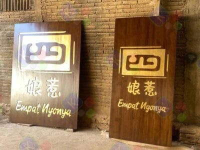 Papan Nama Kayu Gantung Logo usaha Unik 4 gambar Papan Nama Kayu Gantung Logo usaha Unik